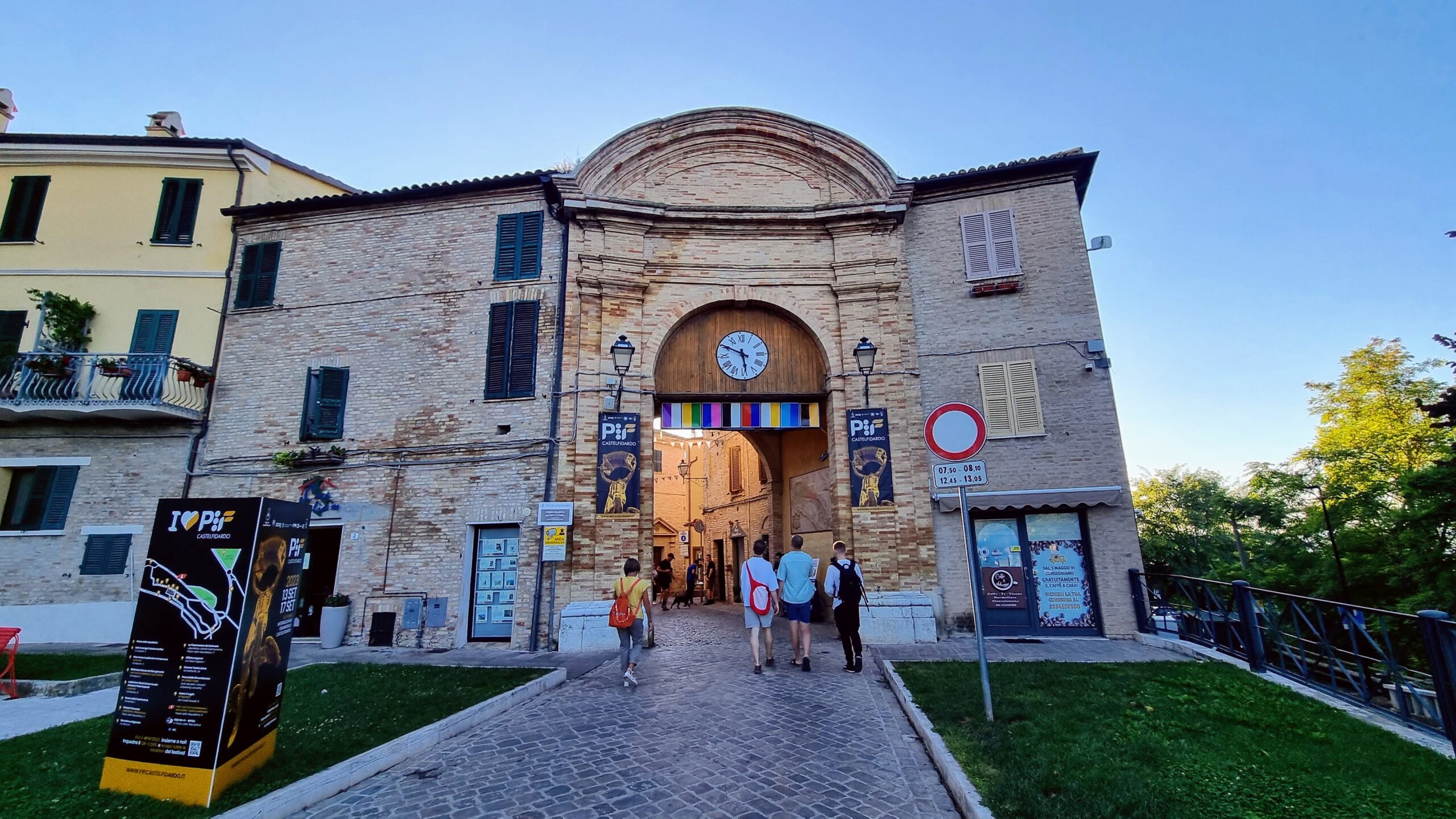 Castelfidardo – przewodnik akordeonisty. Konkurs, muzeum i praktyczne wskazówki z podróży